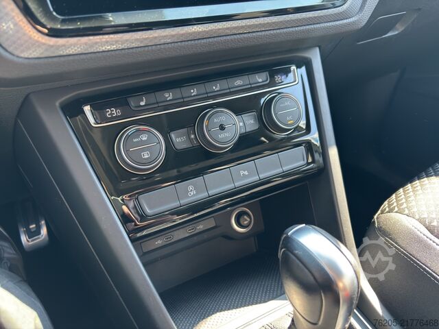 Kleinbus VW Touran 1.5 TSI Active *DSG*7-Sitzer*Navi*ACC*SHZ