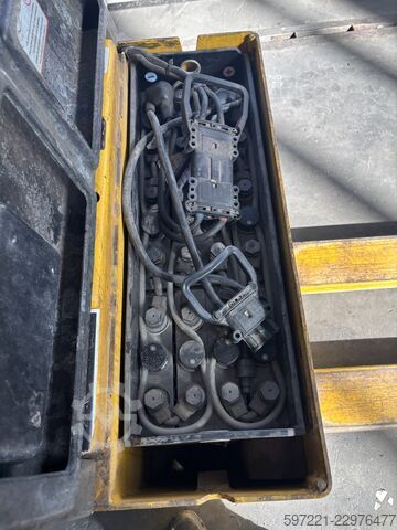 Electric Pallet Trucks OM TL 18