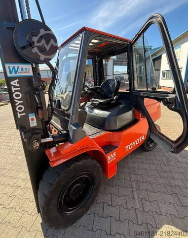 Gabelstapler Toyota 42-7FD45