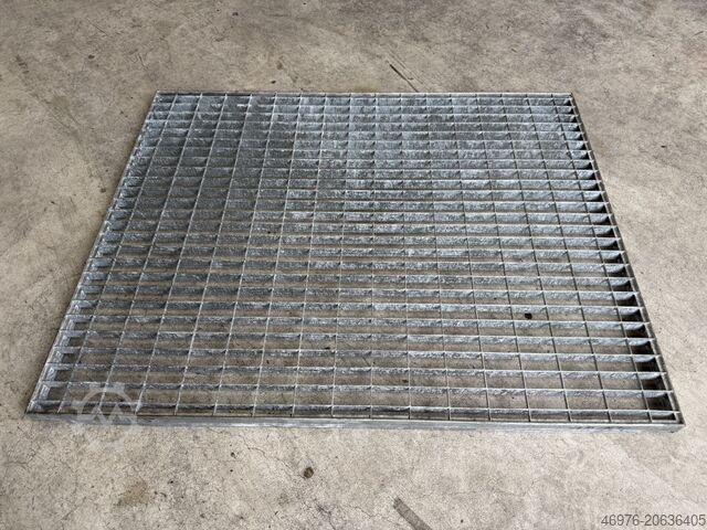 High-bay warehouse shelf grating Gesamttiefe: 1.113 mm / Gesamtbreite: 885mm / MW: 68 x 33 mm / GR-155