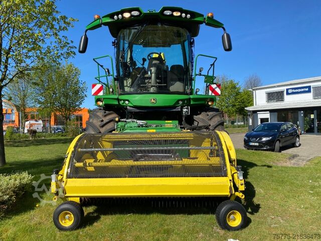 Agricultural machine  9700 i