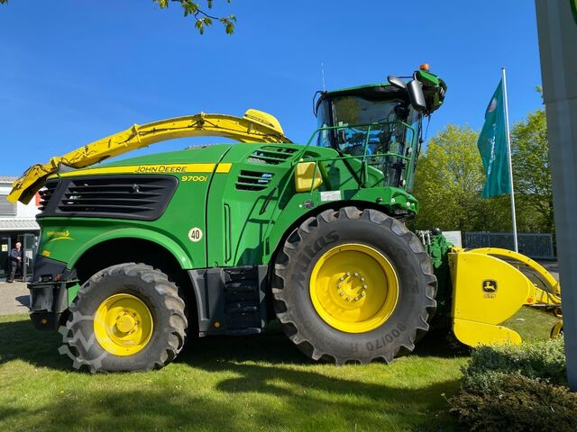Agricultural machine  9700 i