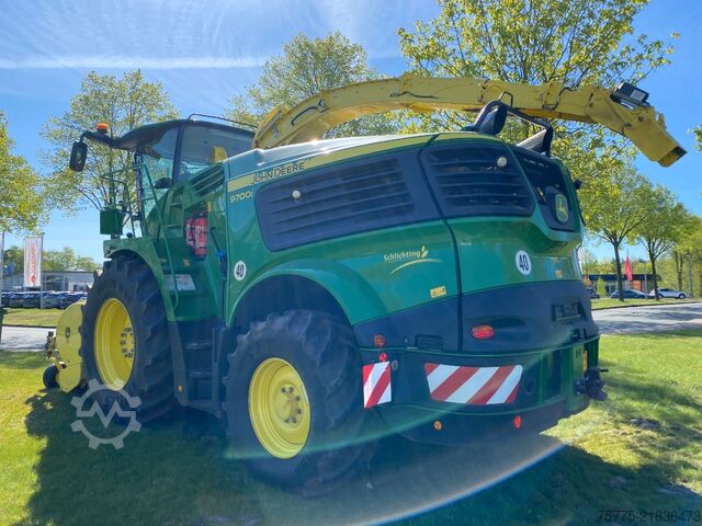 Agricultural machine 9700 i