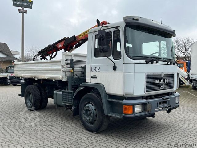 Dreiseitenkipper LKW MAN F90 18.232 FK 2-Achs Kipper Kran Palf. PK 8000