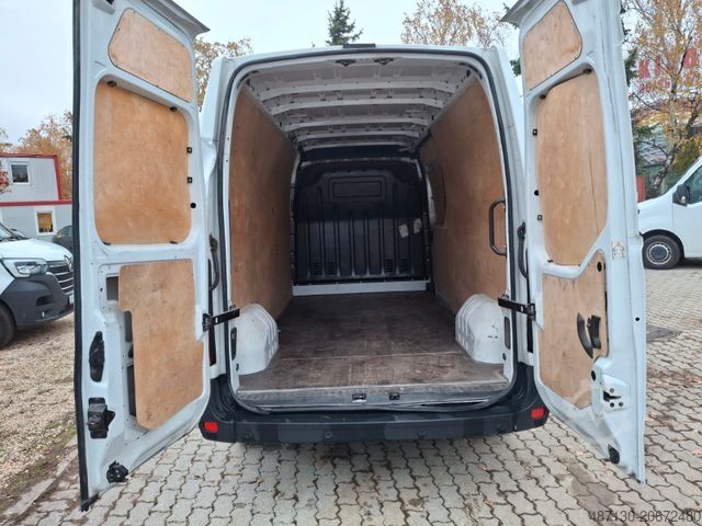 Panel van RENAULT MASTER L3H2 P3 135le