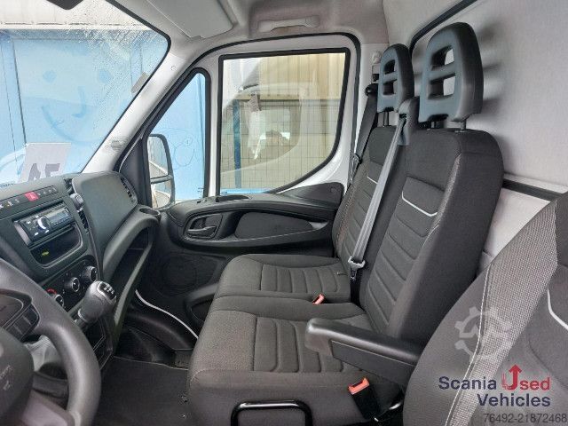 Box van IVECO 35 C 16 Koffer Ladebordwand