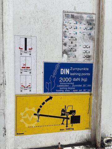 Wechselbrücke mit Pritsche & Plane Krone Jumbo 3m Innenhöhe Hubdach Edscha