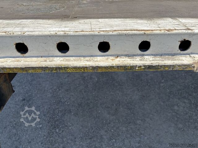 Wechselbrücke mit Pritsche Krone Plattform 7,82m Multilockaußenrahmen