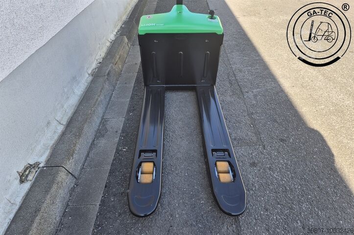 Pallet truck Hangcha CBD20-WD-I