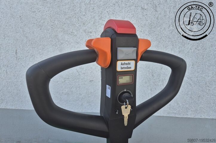 Pallet truck Hangcha CBD20-WD-I