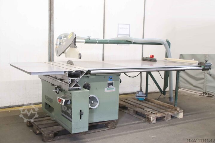 Formatkreissäge mit langem Anschlagtisch Altendorf TKR 45 schwenkbar 45°