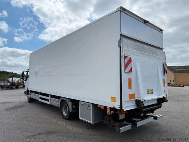 Box truck MERCEDES-BENZ Atego 1218 4x2 Euro 5 8,0 m. koffer