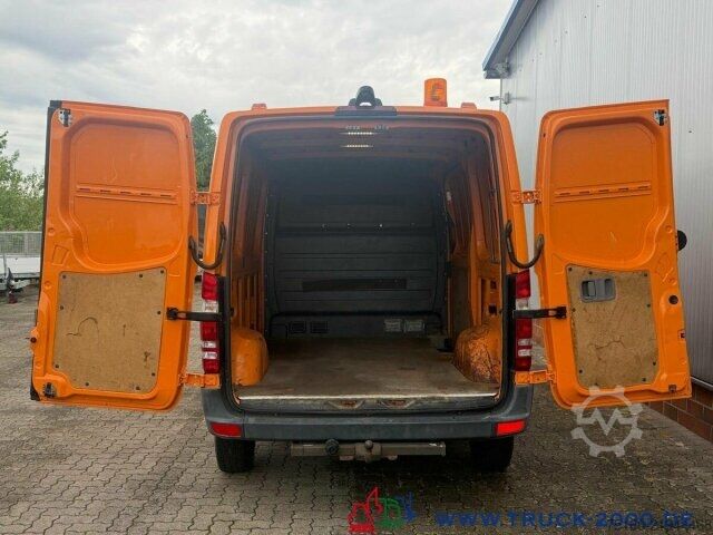 Panel van Mercedes-Benz Sprinter 316 3Sitze Automatik Standheizung AHK