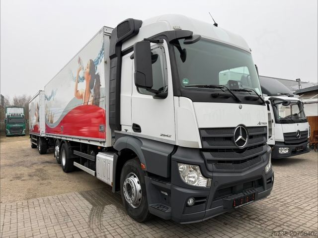 LKW mit Getränkeaufbau MERCEDES-BENZ Actros 2542 Getränkewagen + Anhänger Spermann