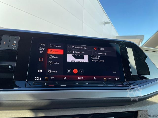 Kleinbus VOLKSWAGEN T7 Multivan Goal eHybrid lang 4MOTION ACC AHK