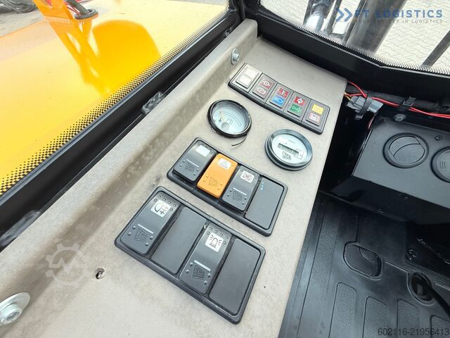 Off-road forklift JCB 940 / TRIPLEX 4500 / FREE-LIFT NEW TIRES