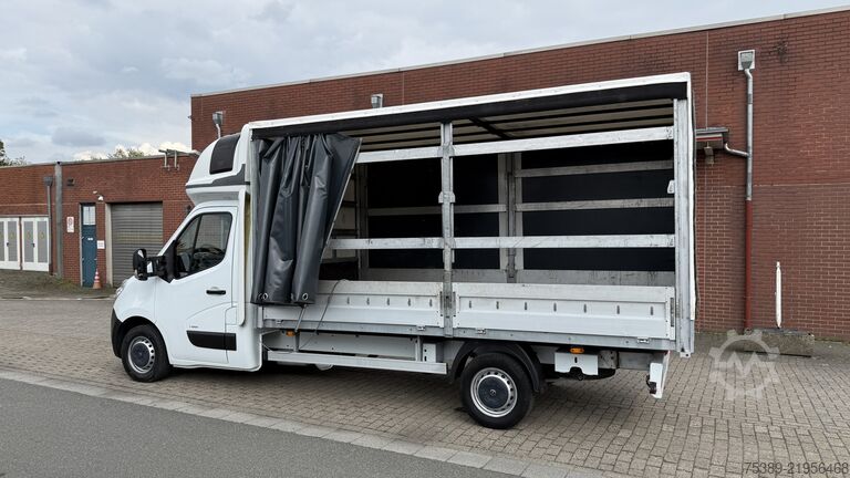 Pick-up van Opel Movano  Pritsche Schiebeplane 3,5t Schlafkabine