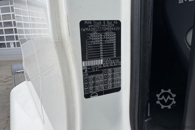 Standard tractor unit MAN TGS 18.440 4x2 ADR Kompressor