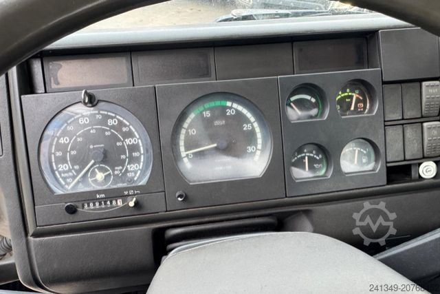 Kipper LKW IVECO 270 4x2 Kipper