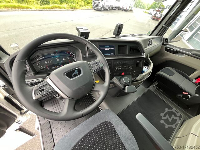 Hazardous goods truck MAN TGX 18.480 4x2BL SA