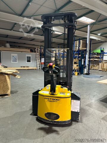 Reach truck forklift 6.35 meters Combilift WR 1500