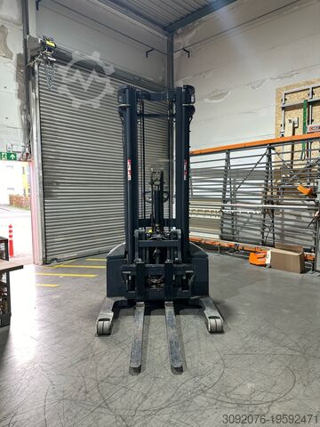 Reach truck forklift 6.35 meters Combilift WR 1500