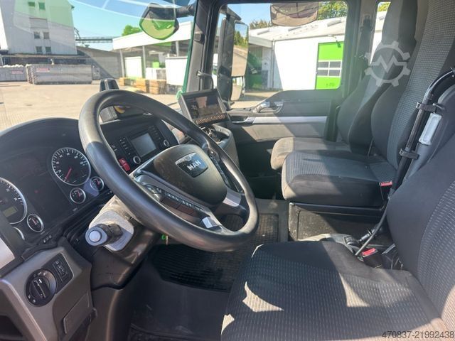Garbage truck MAN TGS 26.320 / HS ASF OL 21 W + Schüttung