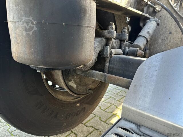 Van Hool 3-axle semi-trailer 20ft/30ft ADR chassis / galvanized / BPW drum brakes / ADR / Dutch chas Van Hool 3-ASSIGE OPLEGGER 20FT/30FT ADR CHASSIS / galva...