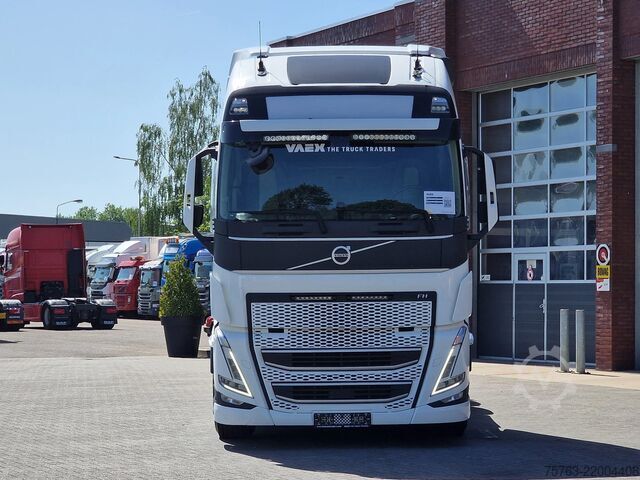 Standard-SZM Volvo FH 13.500 Globetrotter XL 6x2 - Retarder - Full...