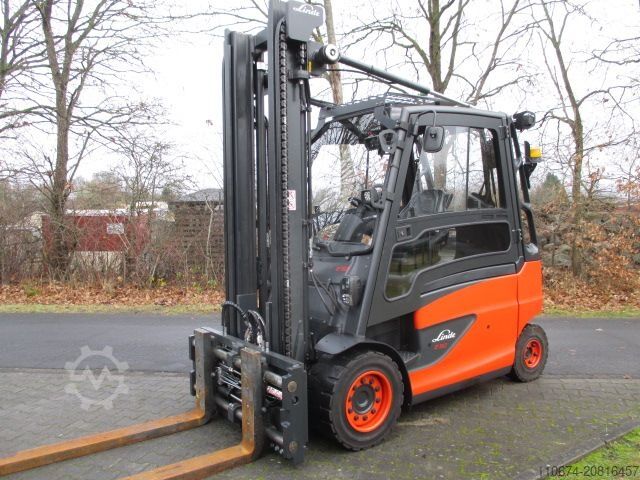 Elektro 4 Rad-Stapler Linde E50HL-01