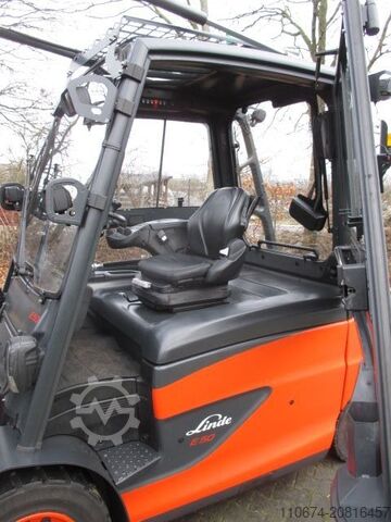 Elektro 4 Rad-Stapler Linde E50HL-01