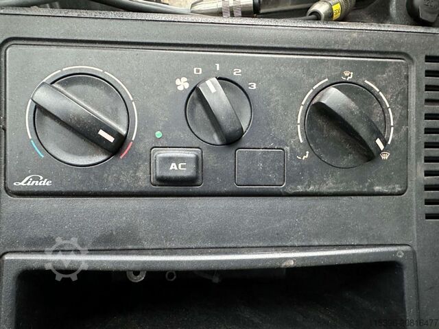 Elektro 4 Rad-Stapler Linde E45HL-01/600 - TRIPLEX 5,5 m - KLIMA !!!