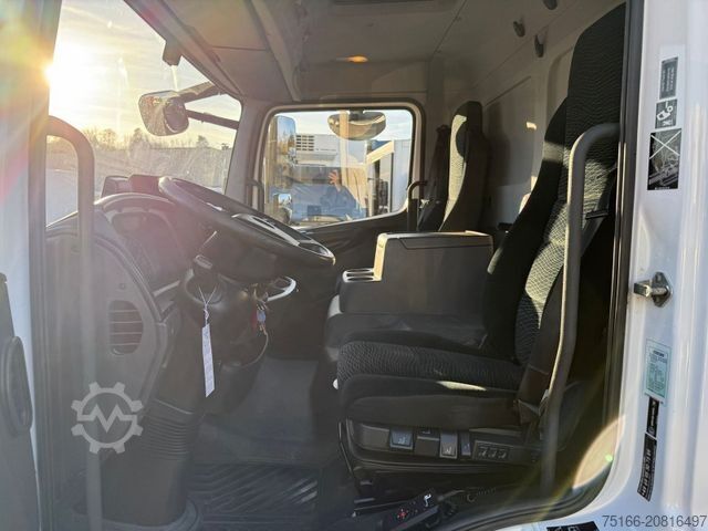 Transporter mit Koffer MERCEDES-BENZ ATEGO 818 L Koffer 5,30 m LBW 1,5 T*Klima*E6 D