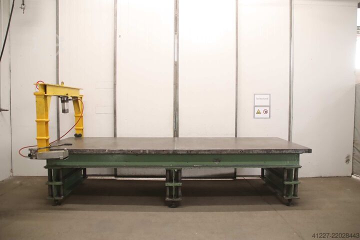 Aufspannplatte mit Richtpresse unbekannt 1510/4025/H900 mm