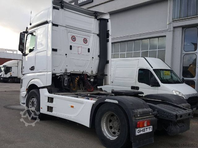 Standard tractor unit Mercedes-Benz Actros 1853