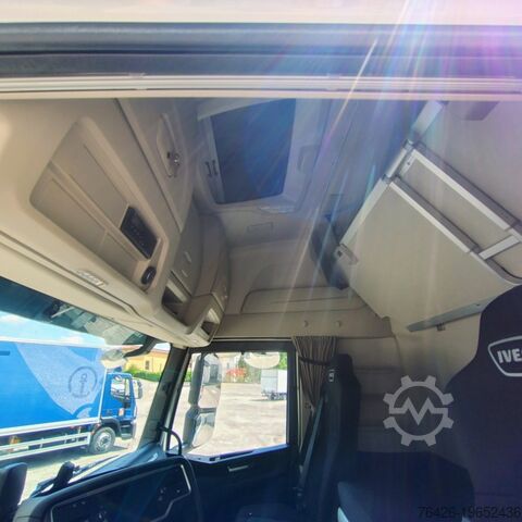 Mobile box / chassis Iveco S Way AS 260 S 48 Y/FP CM