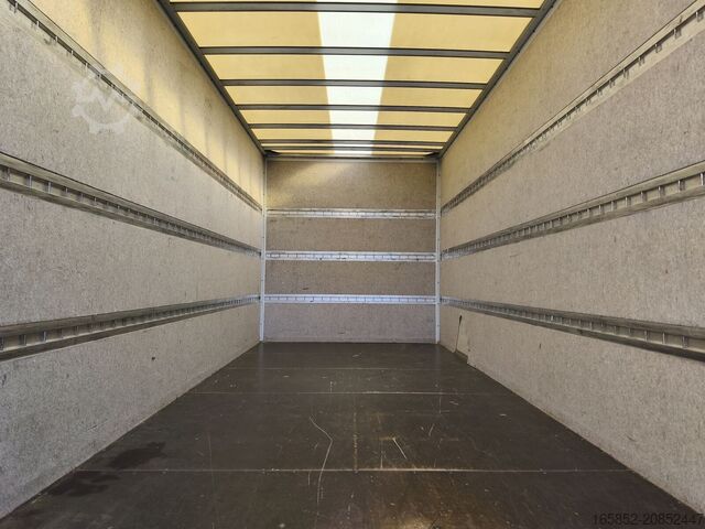 Koffer MAN TGL 8.220