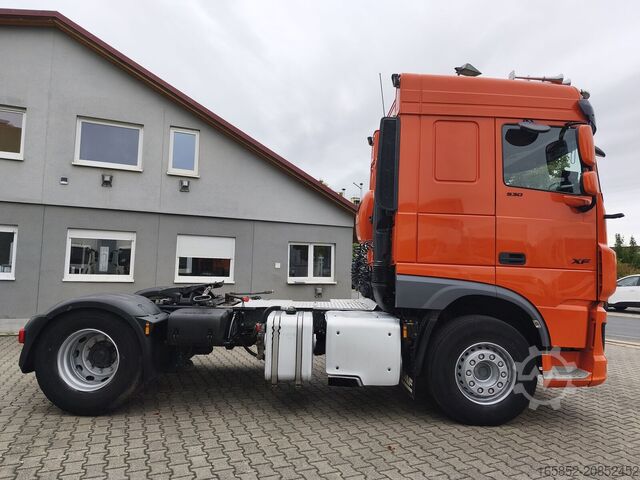 DAF XF 530 FT Retarder truck tractor DAF XF 530 FT Retarder