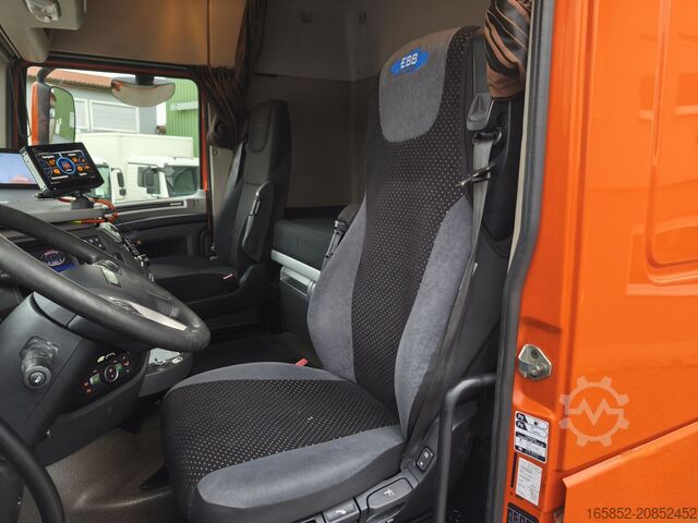 DAF XF 530 FT Retarder truck tractor DAF XF 530 FT Retarder