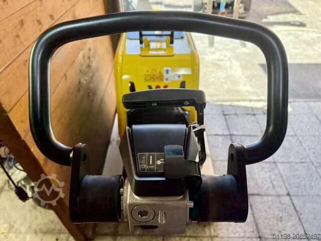 Rüttelplatte Wacker Neuson DPU 5247 Heh NextGen Rüttelplatte NEU