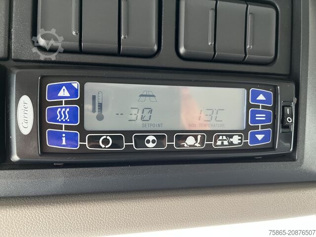 Refrigerated/freezer transport DAF CF 260 FA / Carrier Koeler - 30 gr / Chereau Fr...