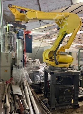 Industrial robot FANUC M-410/HS
