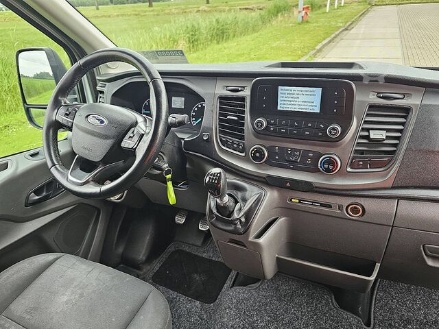 High-roof van FORD TRANSIT 2.0 L3H2 Airco Euro6 Exp