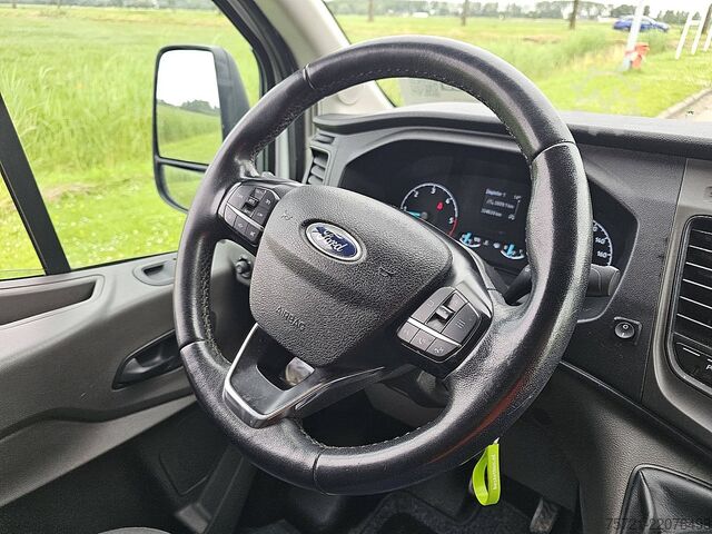High-roof van FORD TRANSIT 2.0 L3H2 Airco Euro6 Exp