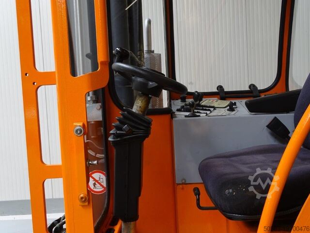 Four-way side loader Hubtex DQ45-G - TRAVERSE