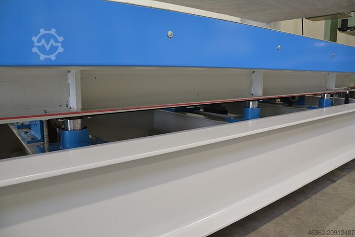 Veneer press CMB 3000X1300