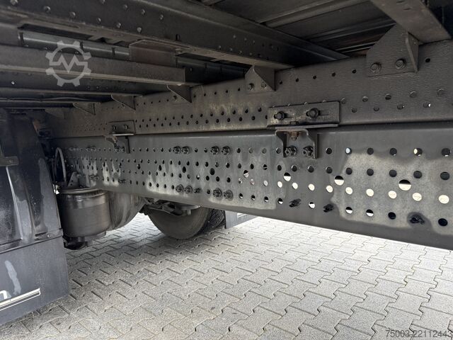 Flatbed truck with tarp Mercedes-Benz Actros/ Antos 1827 L