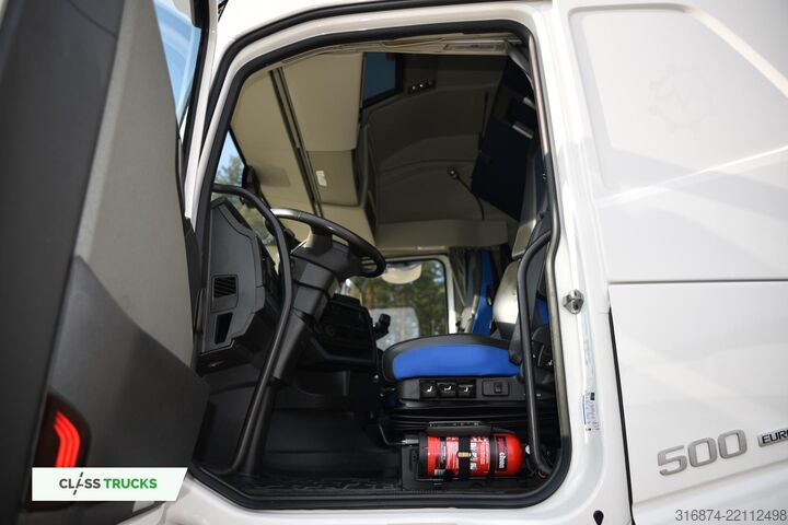 Standard tractor unit VOLVO FH 500 Globetrotter XL Varios