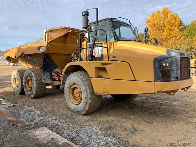 Articulated Dump Truck Caterpillar 735B