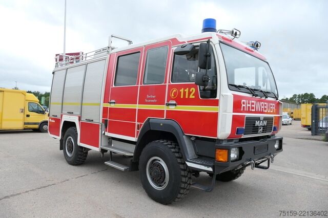 Custom body truck man 10.224 DoKa LHF 16/12 4x4 Wassertank 850l